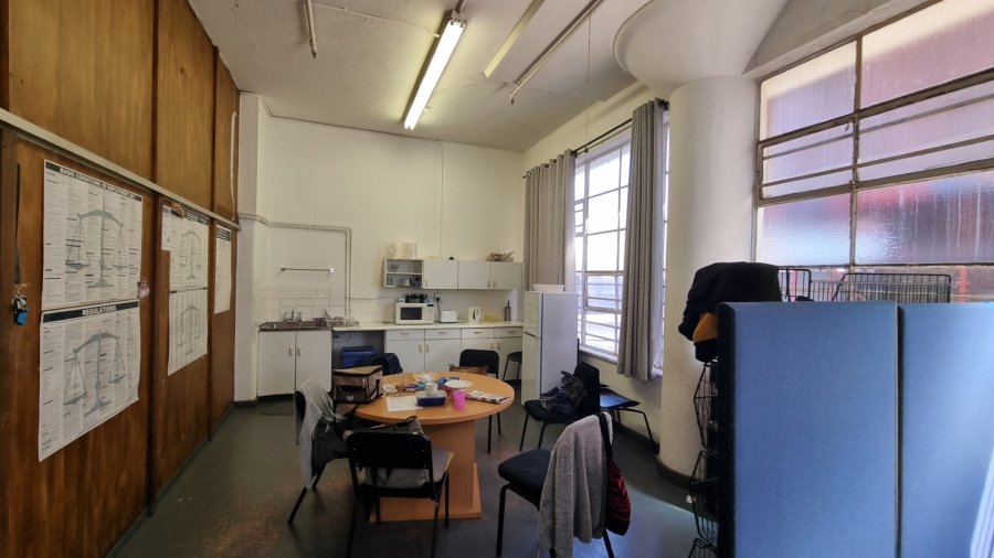 To Let Commercial Property for Rent in Woodstock Western Cape